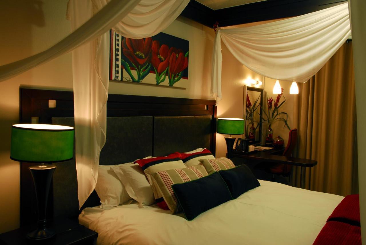 BON Hotel Empangeni Zimmer foto